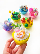 Load image into Gallery viewer, Surprise Cupcake Play Dough Favour
